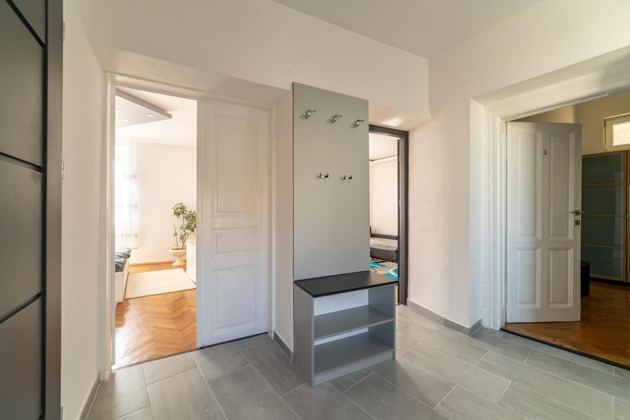 Ro-Land Vendeghaz Appartement Miskolc Buitenkant foto