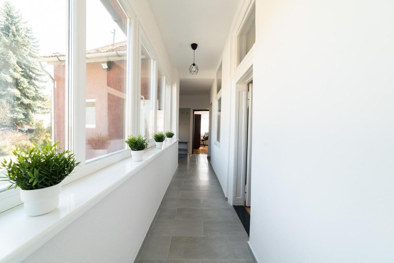 Ro-Land Vendeghaz Appartement Miskolc Buitenkant foto