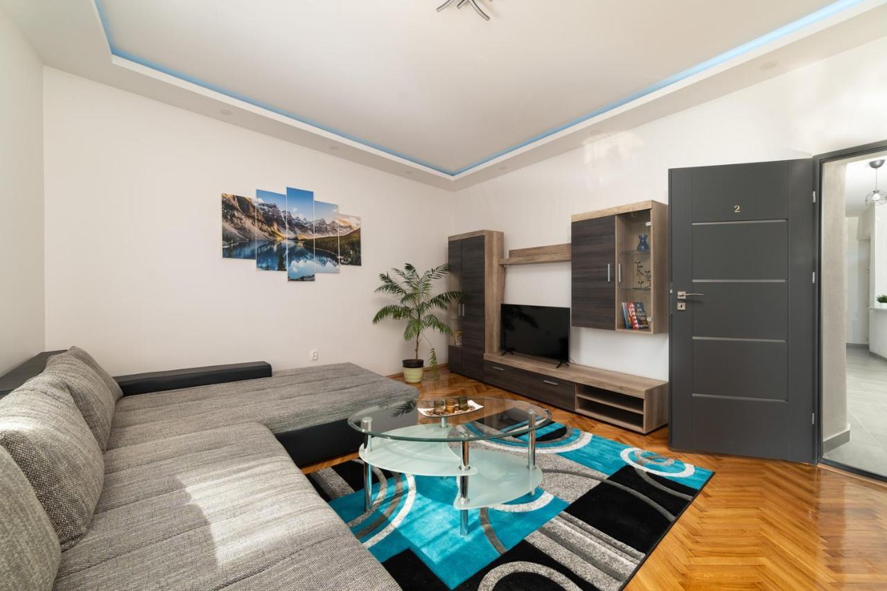Ro-Land Vendeghaz Appartement Miskolc Buitenkant foto