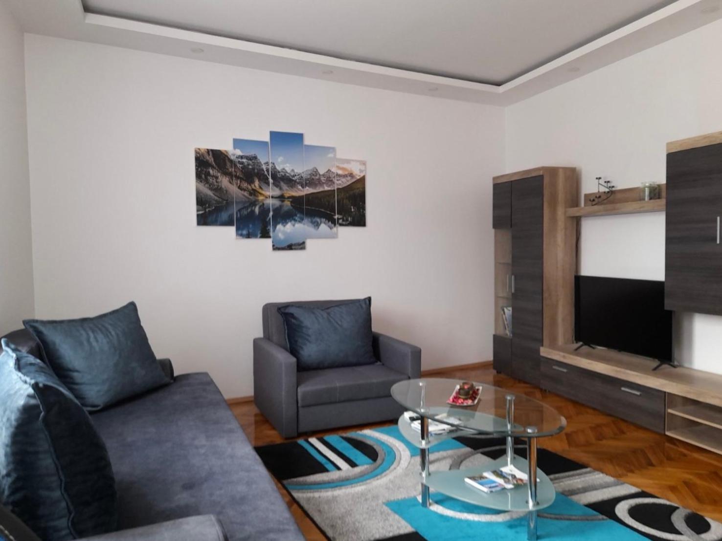 Ro-Land Vendeghaz Appartement Miskolc Buitenkant foto